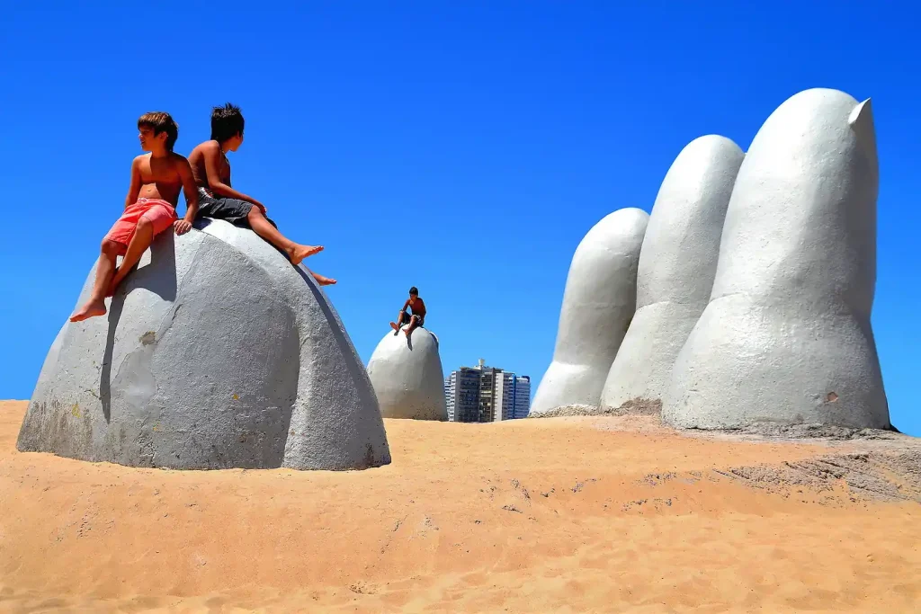 La Mano in Uruguay