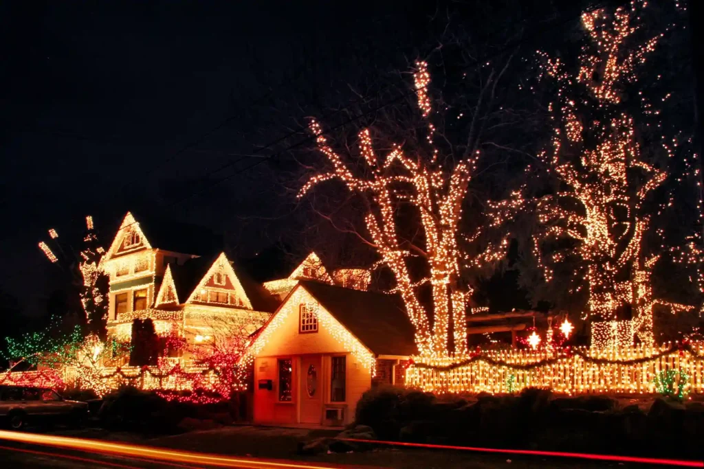 Friendswoods Lighted Holiday Trail